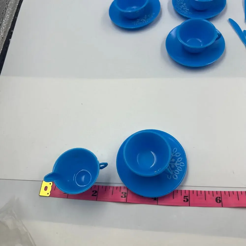 Vintage Made In Hong Kong Blue Play Tea Set Thin‎ Plastic DAMAGED SEE PICTURES